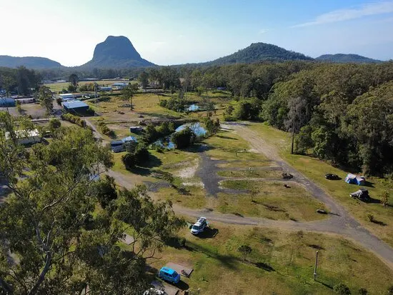 glass house mountains camping